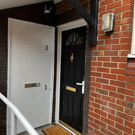 Salford Central 2-Bed - Near Uni & Mcr City Centre-3